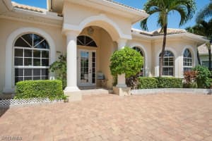 10164 Avonleigh Dr, Bonita Springs, FL 34135, Sold 08/31/20