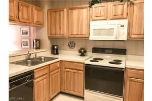 201 Arbor Lake Dr, Naples, FL 34110, Sold 01/06/21
