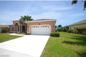 4127 Olde Meadowbrook Ln, Bonita Springs, FL 34134, Sold 10/15/20