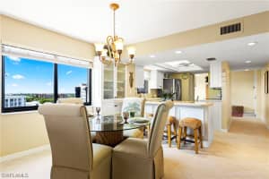4263 Bay Beach Ln, Fort Myers Beach, FL 33931, Sold 09/08/20