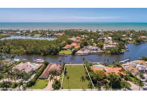 3300 Fort Charles Dr, Naples, FL 34102, Sold 04/30/21