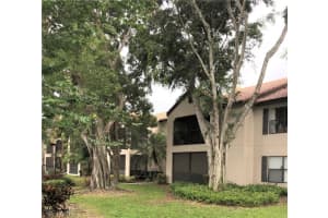 2202 Arbour Walk Cir, Naples, FL 34109, Sold 08/28/20