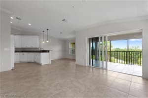 10090 Lake Cove Dr APT 301, Fort Myers, FL 33908, Sold 04/01/21