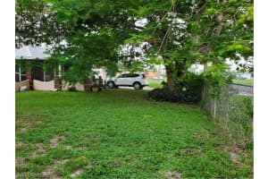 116 Stafford Pl, Lehigh Acres, FL 33936, Sold 05/13/21