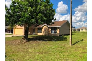10729 Guavatree Ct, Lehigh Acres, FL 33936, Sold 10/02/20