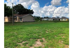 10729 Guavatree Ct, Lehigh Acres, FL 33936, Sold 10/02/20