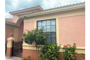 7538 Bristol Cir, Naples, FL 34120, Sold 10/13/20