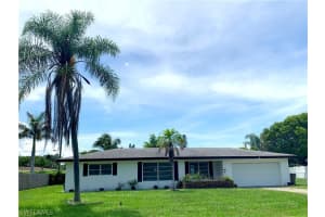 211 Oklahoma Ave, Fort Myers, FL 33905, Sold 08/31/20