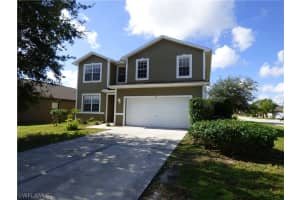 702 Center Lake St, Lehigh Acres, FL 33974, Sold 09/18/20