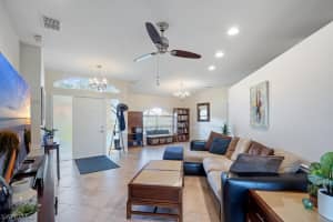 1195 Moon Lake Dr, Naples, FL 34104, Sold 11/13/20