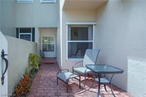 419 Emerald Bay Cir, Naples, FL 34110, Sold 11/20/20