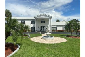 187 Overland Trail, North Fort Myers, FL 33917, Sold 10/01/20