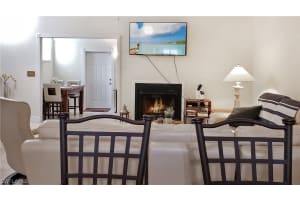 6127 Lakefront Dr, Fort Myers, FL 33908, Sold 10/05/20