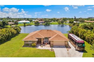 17201 Waters Edge Cir, North Fort Myers, FL 33917, Sold 10/27/20