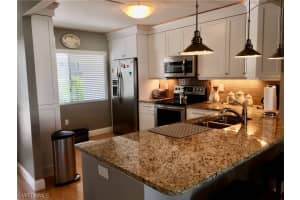 200 Periwinkle Way UNIT 229, Sanibel, FL 33957, Sold 11/20/20