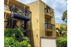 2865 Winkler Ave APT 411, Fort Myers, FL 33916, Sold 10/30/20