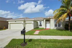 121 Burnt Pine Dr, Naples, FL 34119, Sold 10/27/20