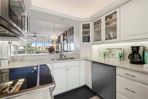4481 Bay Beach Ln, Fort Myers Beach, FL 33931, Sold 10/15/20
