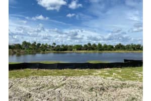 3211 Cotuit Ln, Naples