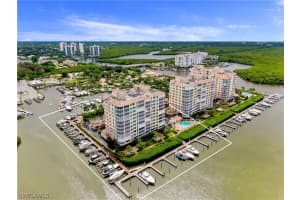 445 Dockside Dr, Naples, FL 34110, Sold 11/18/20