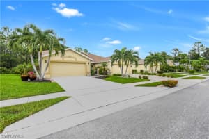 5301 Whitten Dr #81, Naples, FL 34104, Sold 10/16/20
