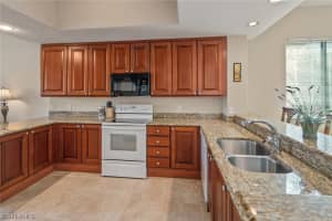 1035 Sandpiper St, Naples, FL 34102, Sold 12/01/20