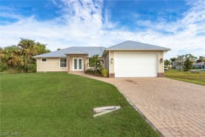 20575 Casaly Dr, Alva, FL 33920, Sold 12/14/20