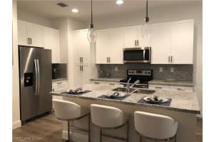 8928 Madrid Cir, Naples, FL 34104, Sold 03/19/21