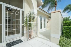 9911 Las Casas Dr, Fort Myers, FL 33919, Sold 04/19/21