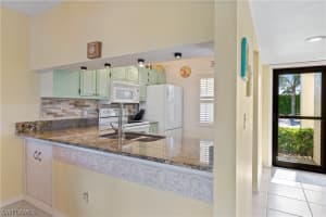 9251 Central Park Dr APT 103, Fort Myers, FL 33919, Sold 11/30/20