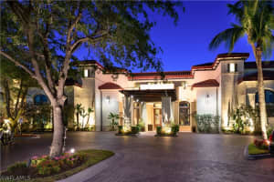 221 9th St S #323, Naples, FL 34102, Sold 10/07/20