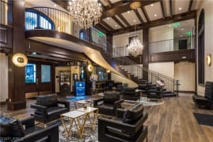 221 9th St S #323, Naples, FL 34102, Sold 10/07/20
