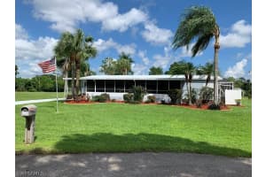 19400 Moccasin Ln, North Fort Myers, FL 33903, Sold 11/23/20