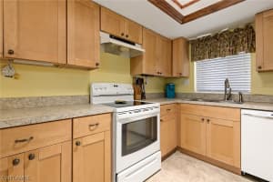 2100 Barkeley Ln #10, Fort Myers, FL 33907, Sold 01/21/21