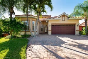 9771 Las Casas Dr, Fort Myers, FL 33919, Sold 02/09/21