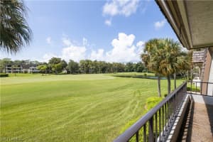 104 Clubhouse Dr, Naples, FL 34105, Sold 05/03/21