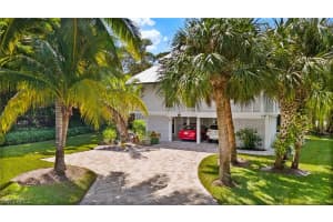 525 N Yachtsman Dr, Sanibel, FL 33957, Sold 11/16/20