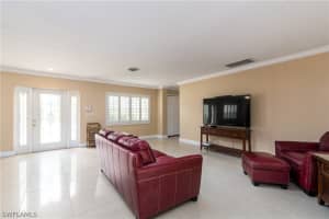 535 Val Mar Dr, Fort Myers, FL 33919, Sold 12/31/20