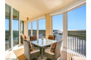 435 Dockside Dr, Naples, FL 34110, Sold 01/27/21