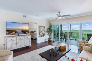 13105 Vanderbilt Dr, Naples, FL 34110, Sold 02/26/21