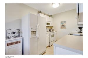 4611 Bayshore Dr, Naples, FL 34112, Sold 11/17/20