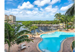 13665 Vanderbilt Dr, Naples, FL 34110, Sold 12/30/20
