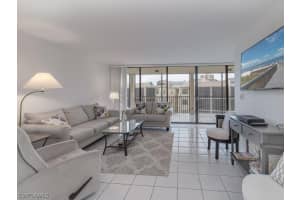 929 Collier Ct, Marco Island, FL 34145, Sold 03/23/21