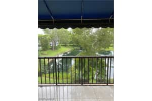 3313 Europa Dr, Naples, FL 34105, Sold 11/09/20