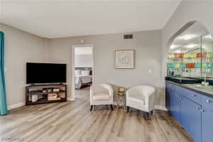 4240 SE 20th Pl APT 210, Cape Coral, FL 33904, Sold 12/01/20