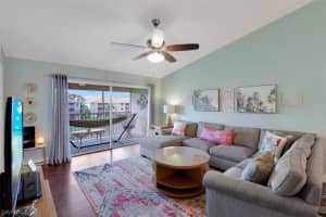 9640 Victoria Ln, Naples, FL 34109, Sold 02/03/21