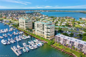 1079 Bald Eagle Dr, Marco Island, FL 34145, Sold 04/30/21