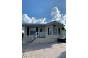 2048 Crystal Lake Dr, Naples, FL 34120, Sold 04/30/21