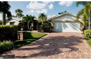 565 Commonwealth Pl, Siesta Key, FL 34242, Sold 12/10/20