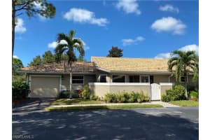 290 Emerald Bay Cir, Naples, FL 34110, Sold 01/15/21